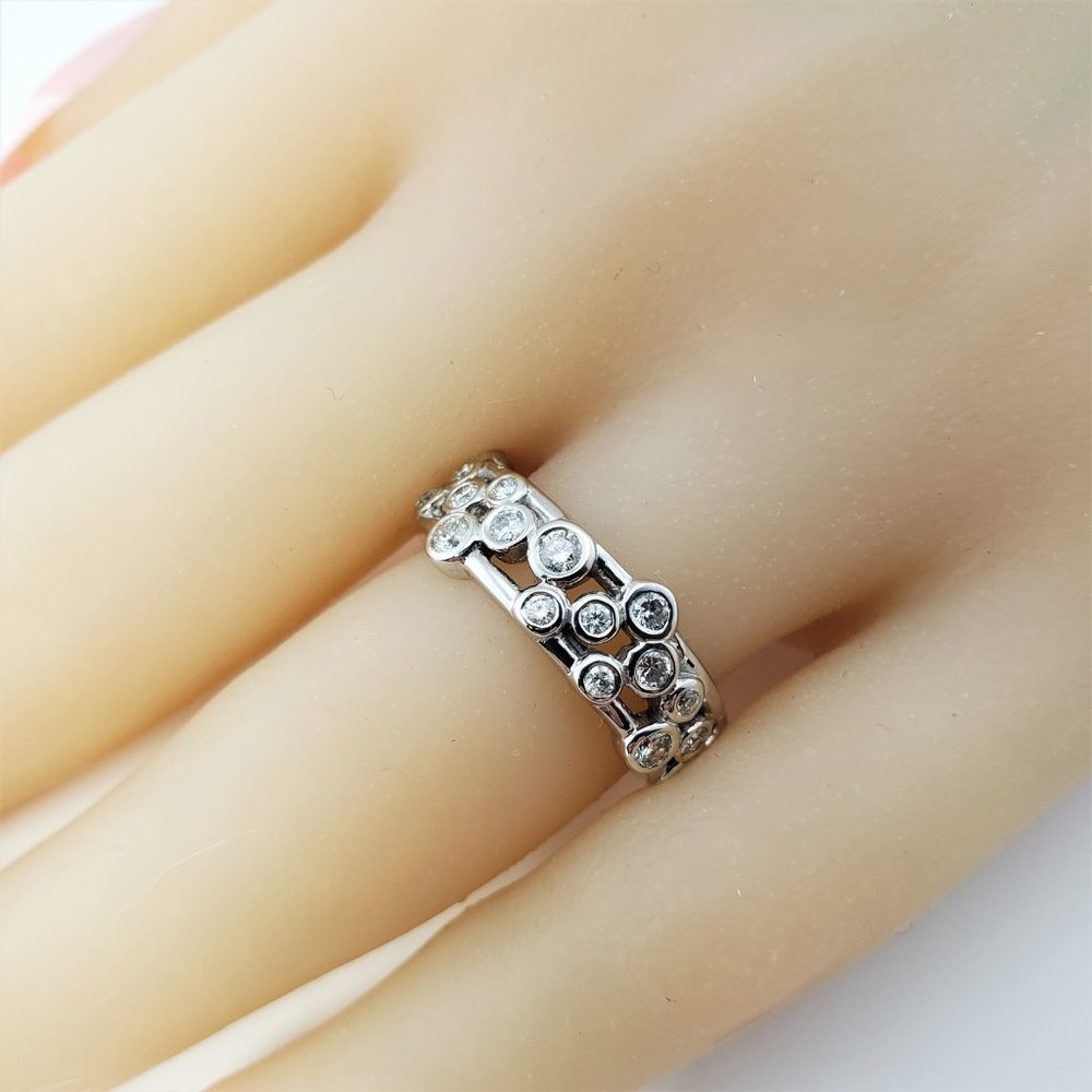Vintage 14 Karat White Gold Diamond Band Ring Size 6 #9149 - Picture 8 of 8